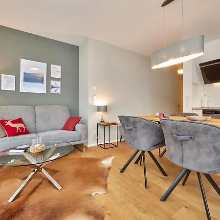 Апартаменти Bergzeit *